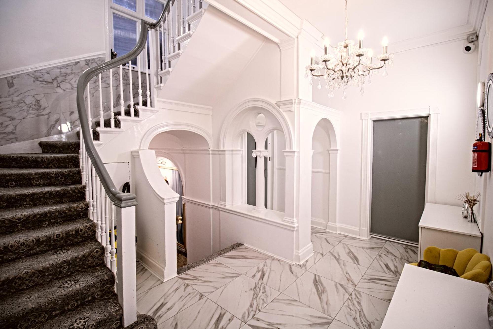 Oxford Street Chic Retreat - Unparalleled Elegance And Urban Comfort! Gc1 London Exterior photo